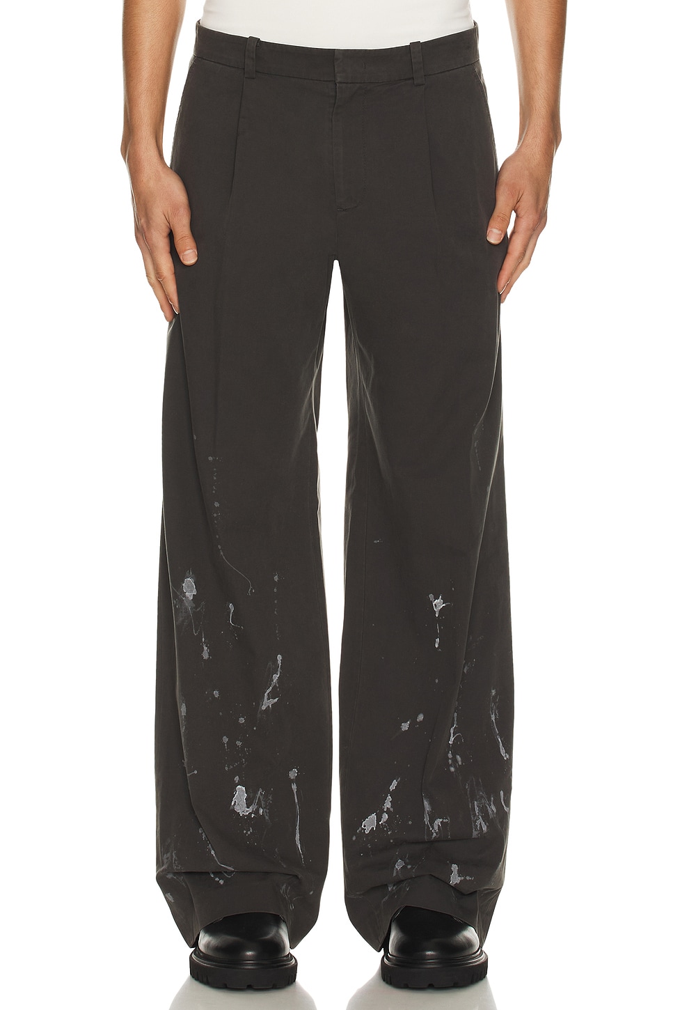 WE11DONE Painted Trousers in Grey - Grey. L also in S, M, XL/1X