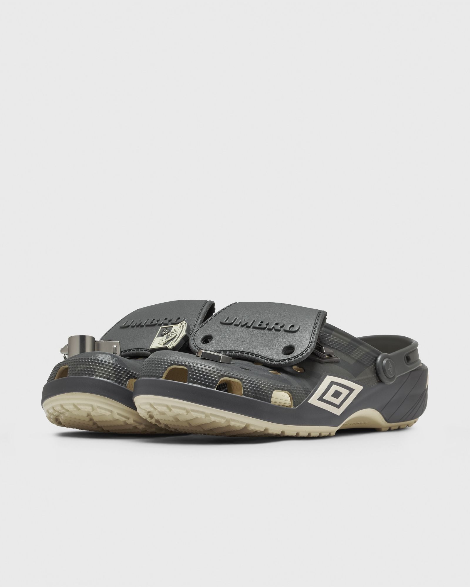 X Umbro Crocs Classic Clog