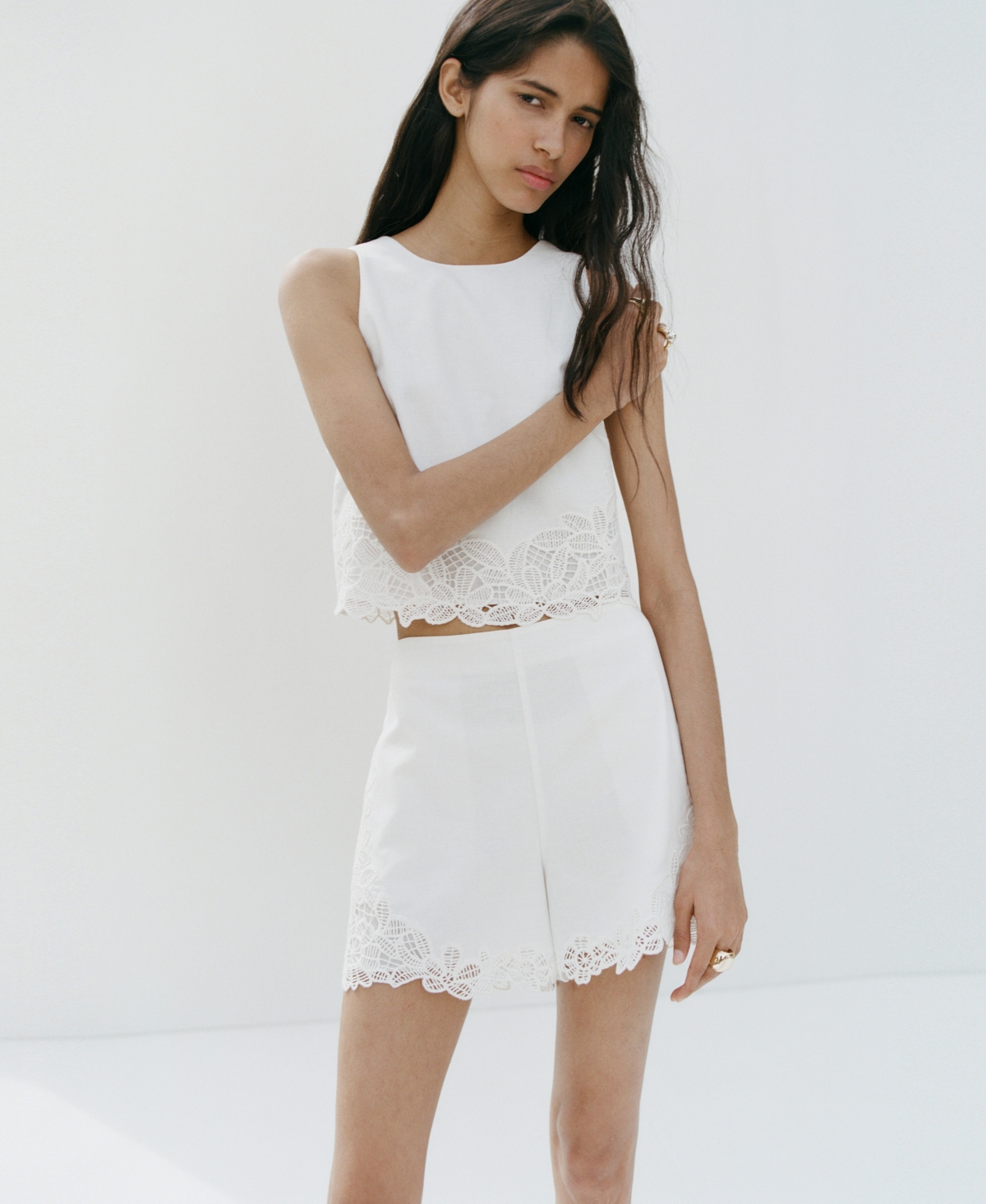 Women's Lace Accents Embroidered Shorts - Off White