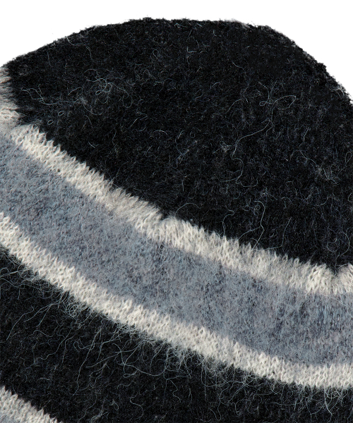 HAIRY STRIPE BEANIE BLACK