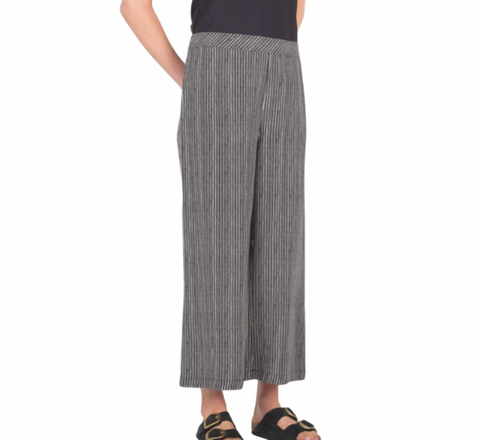 Pull On Print Crop Pant In Natural Black