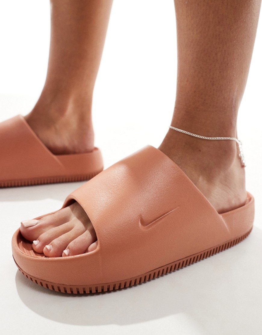 Calm slides in brown