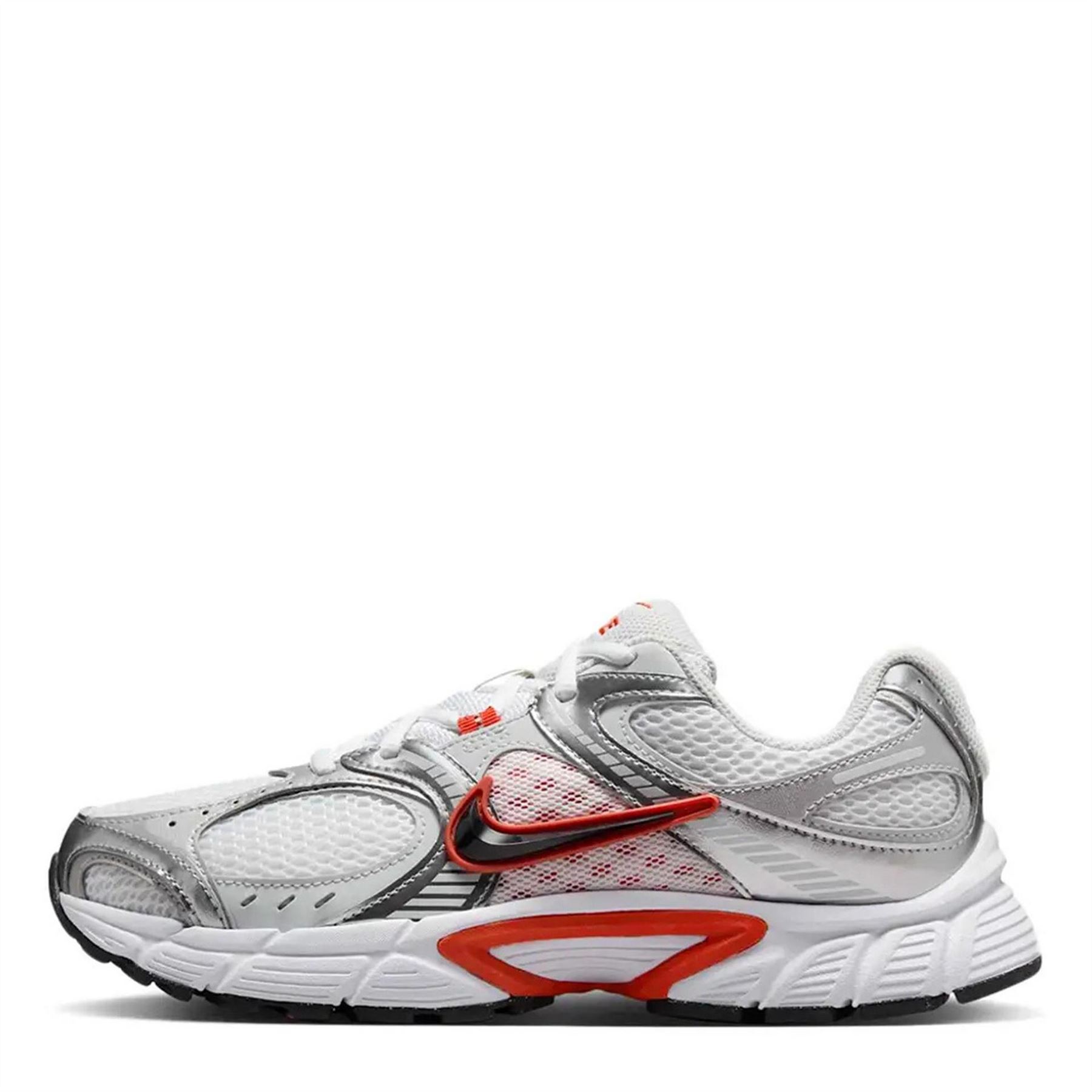 Nike Womens V5 Runner in White/Black