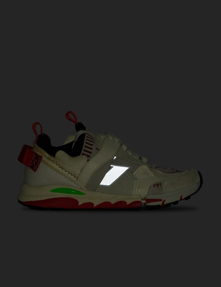 Manifesto Sneakers