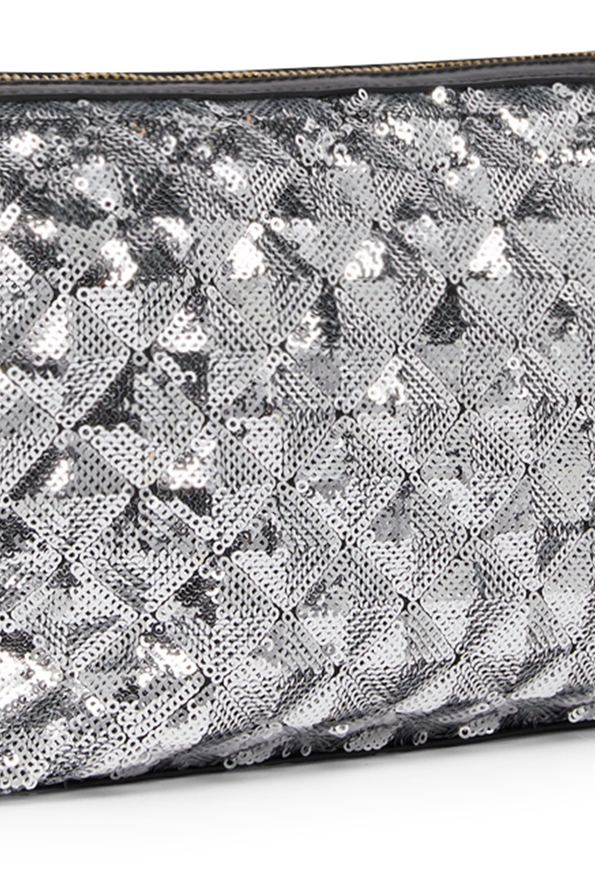 Sequinned clutch