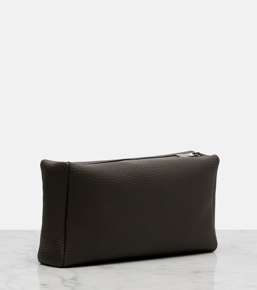 Squared Compact leather clutch