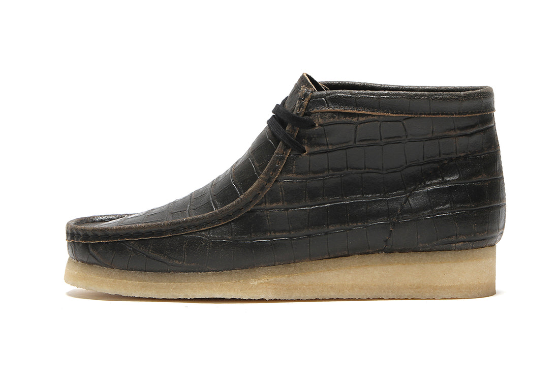 Women's Wallabee Boot Blkcroc Distress Booties