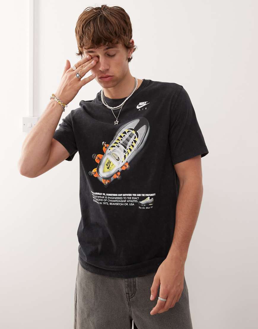 T-shirt with graphic in black