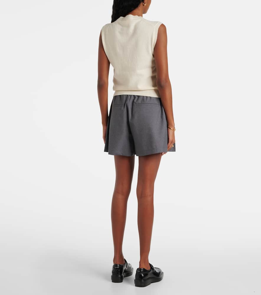 Wool vest