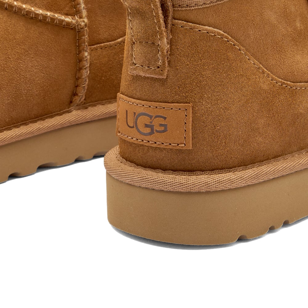 Women's Classic Ultra Mini Boot in Chestnut