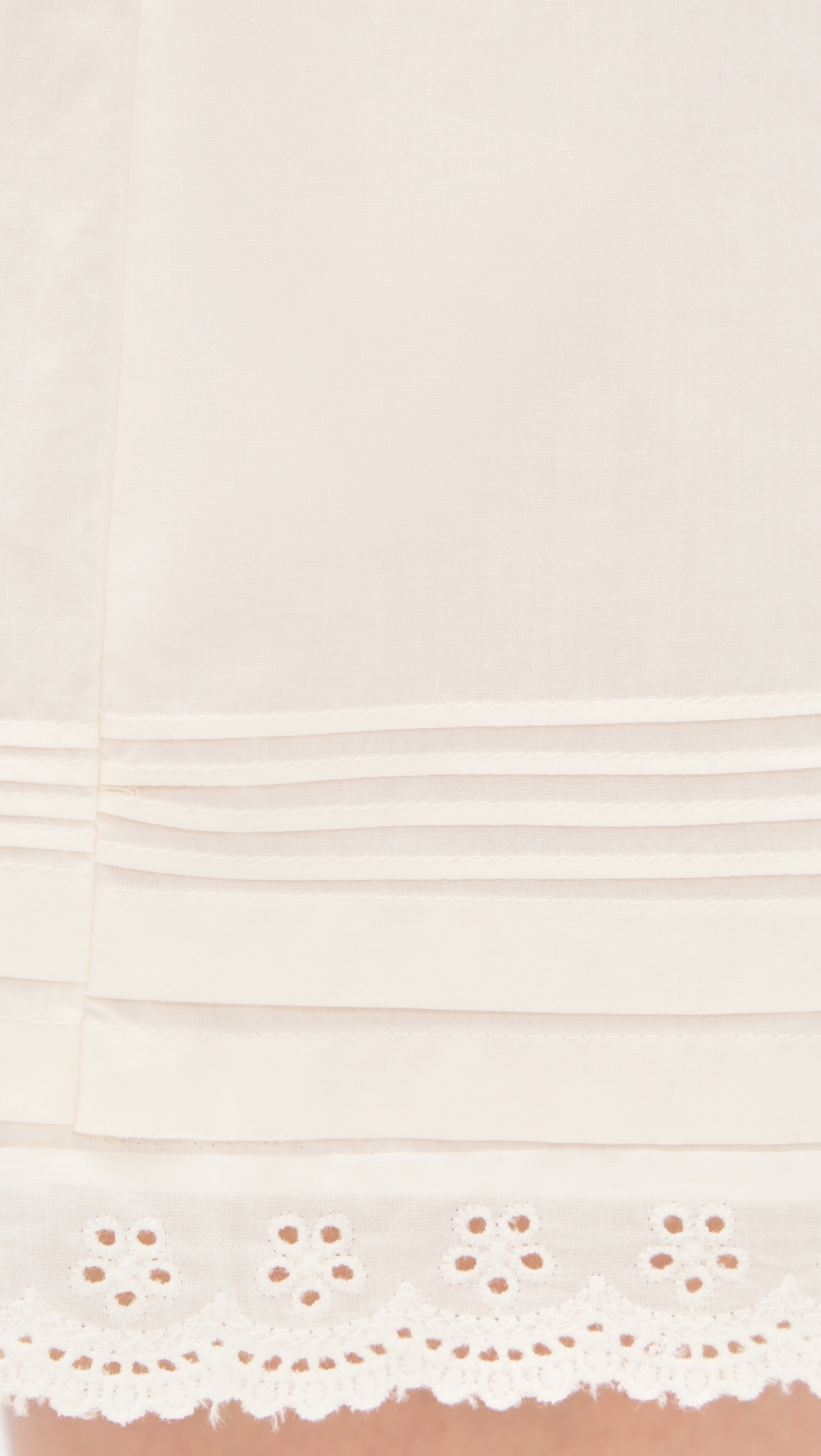 Filomena Shorts Fiore Lace White