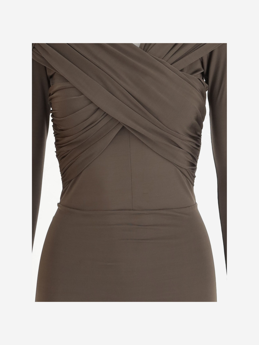 Long Dress Cross Effect