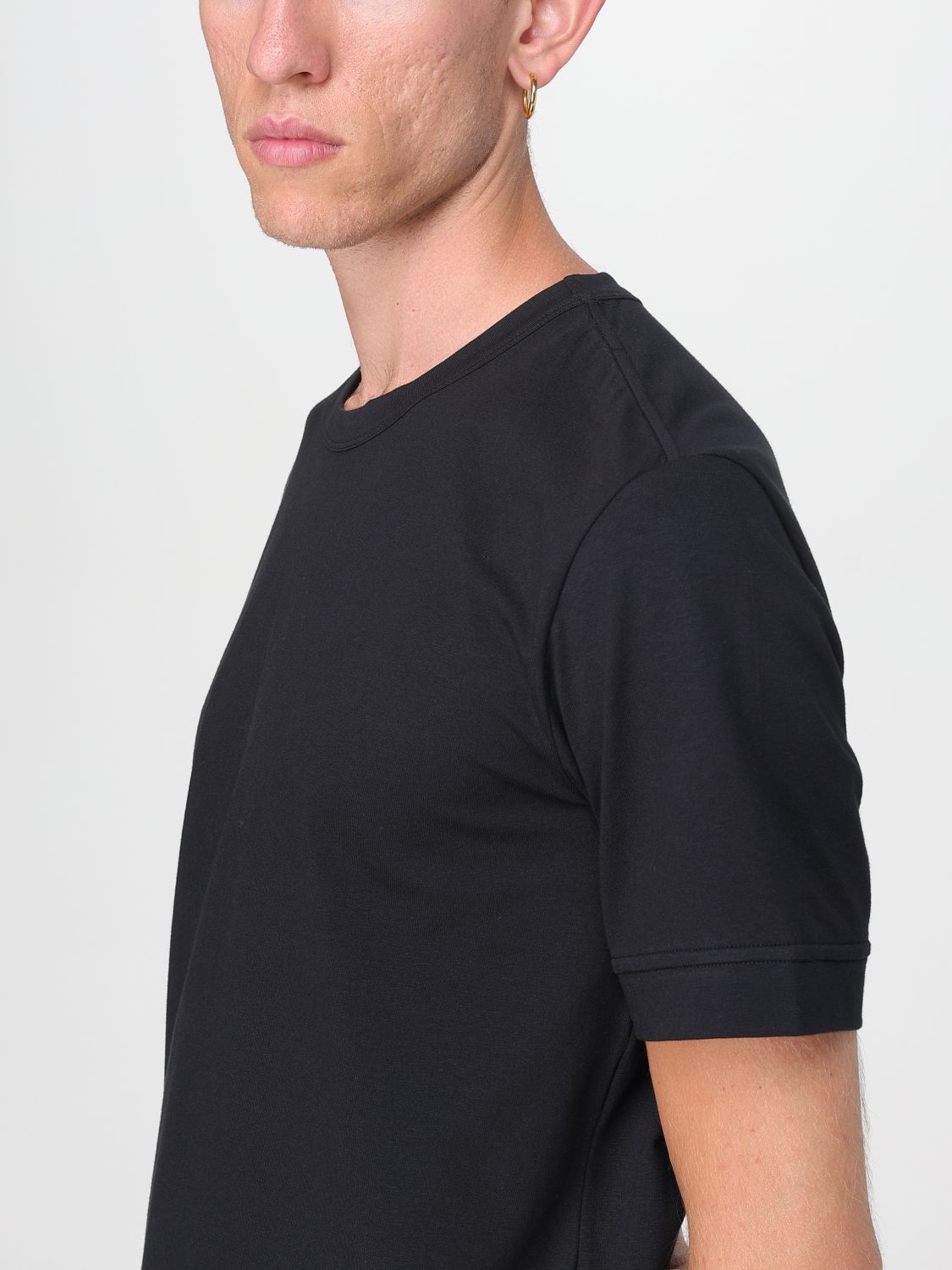 T-Shirt Men color Black