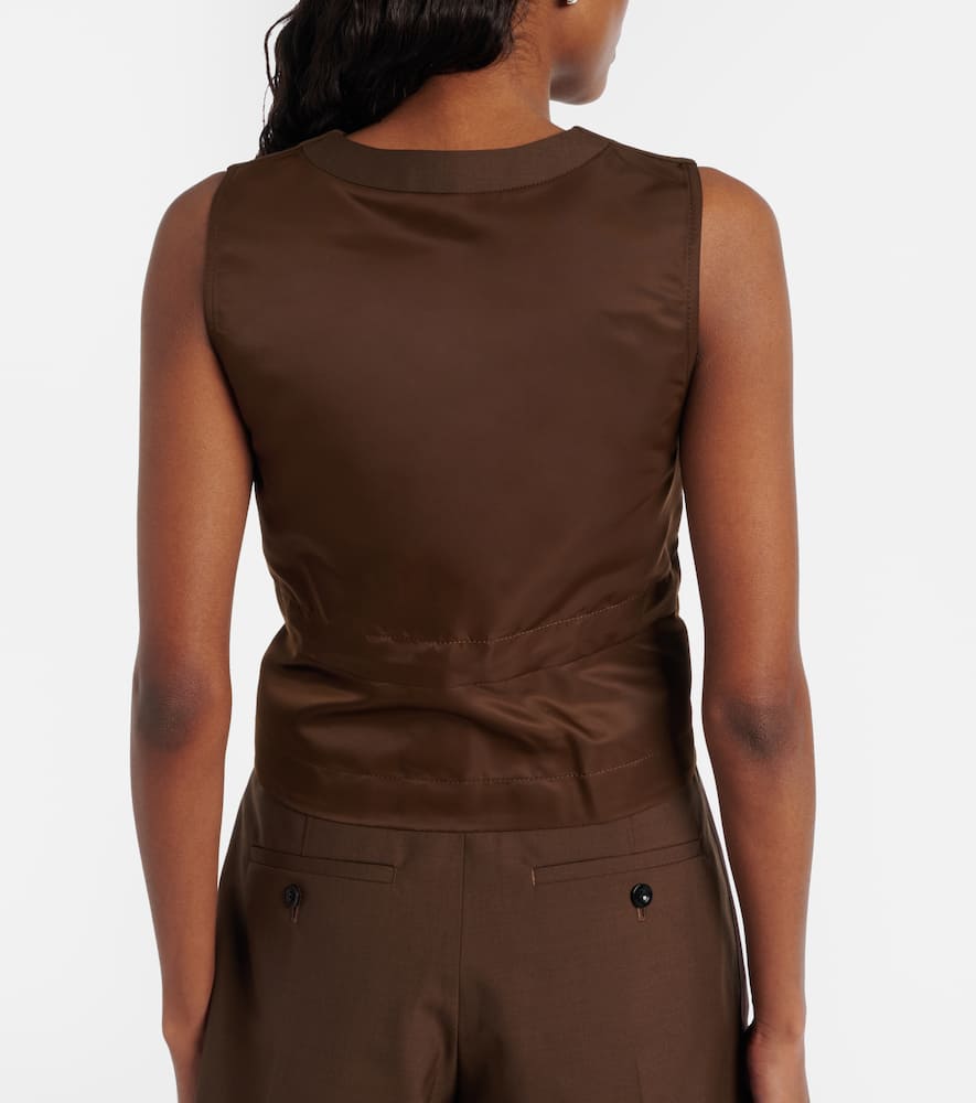 Paneled vest