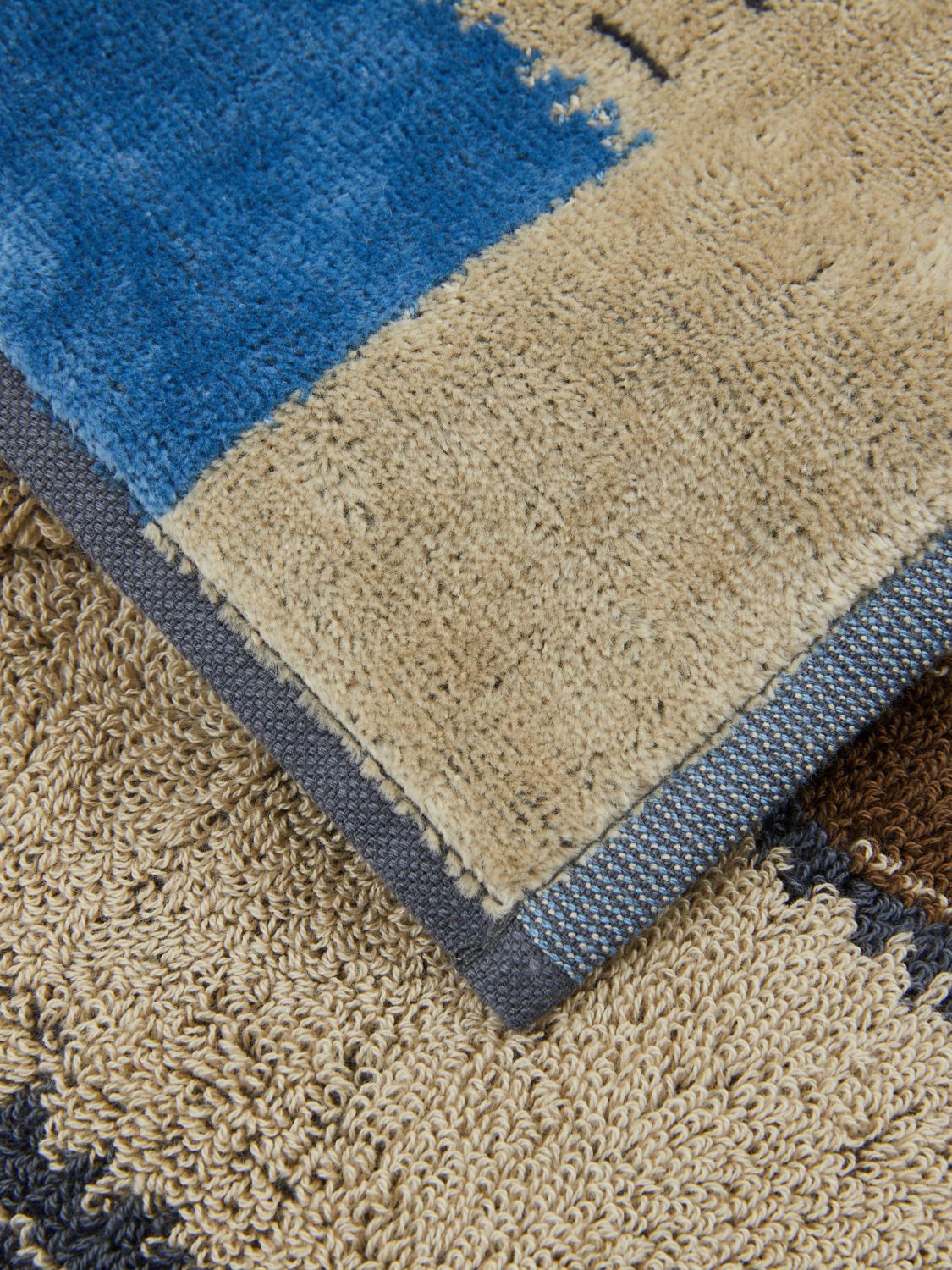 Bath And Beach Towels Lifestyle color Blue