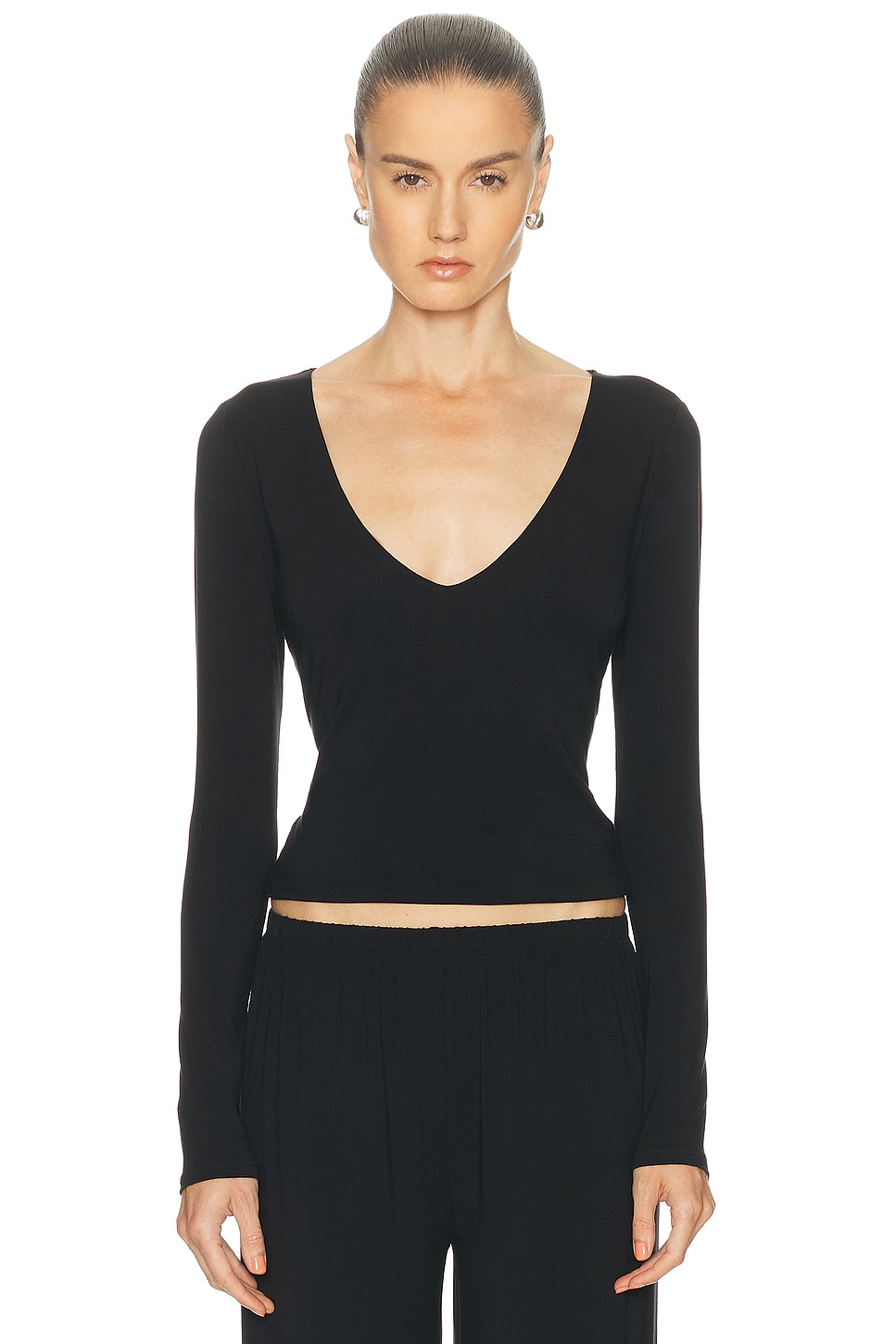 KYE Recline V Long Sleeve Top in Black - Black. 4 also