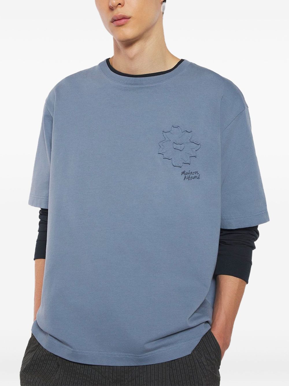 Maison Kitsuné Crafted Daisy-appliqué T-shirt - Blue