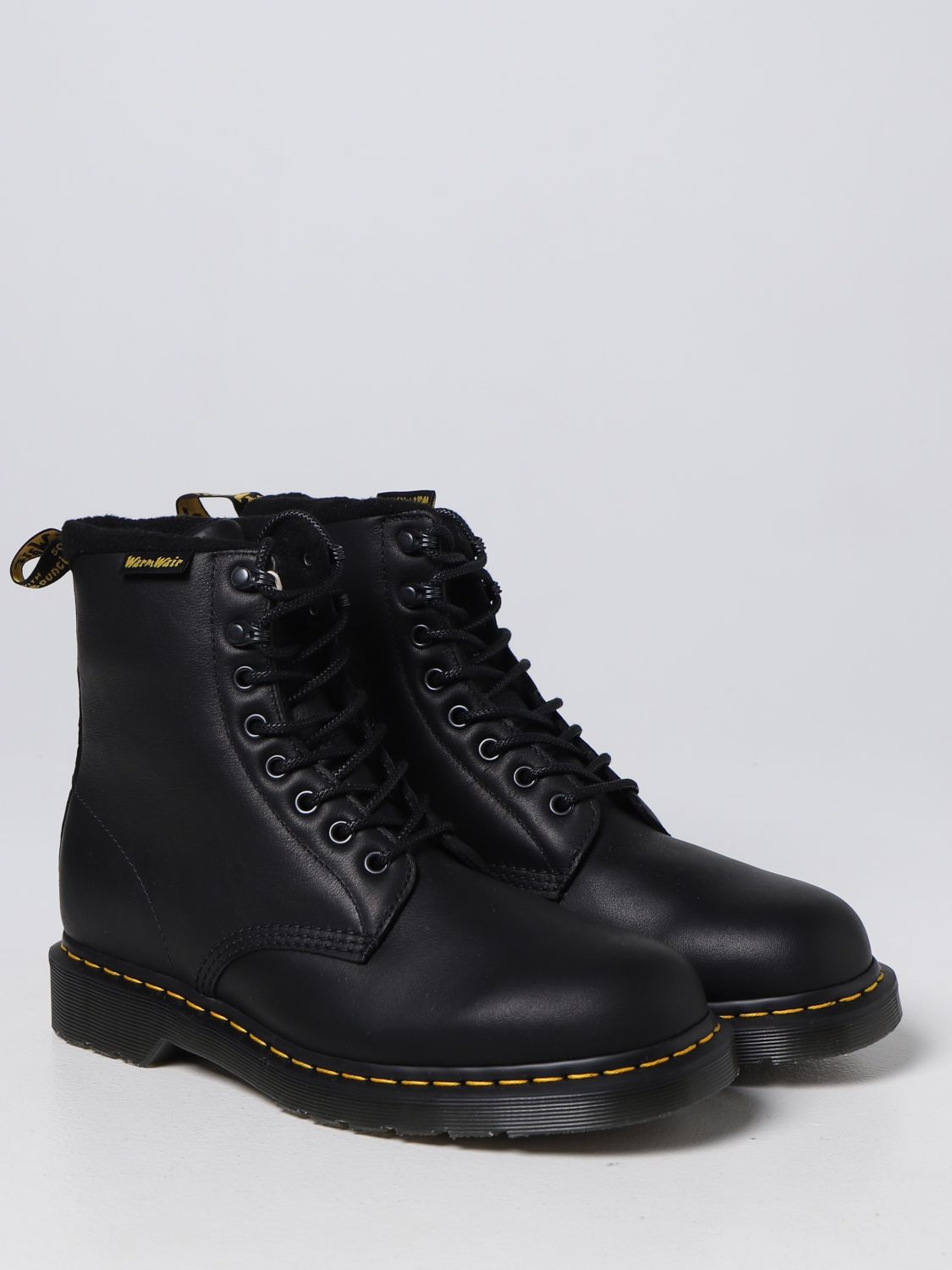 Boots Men color Black
