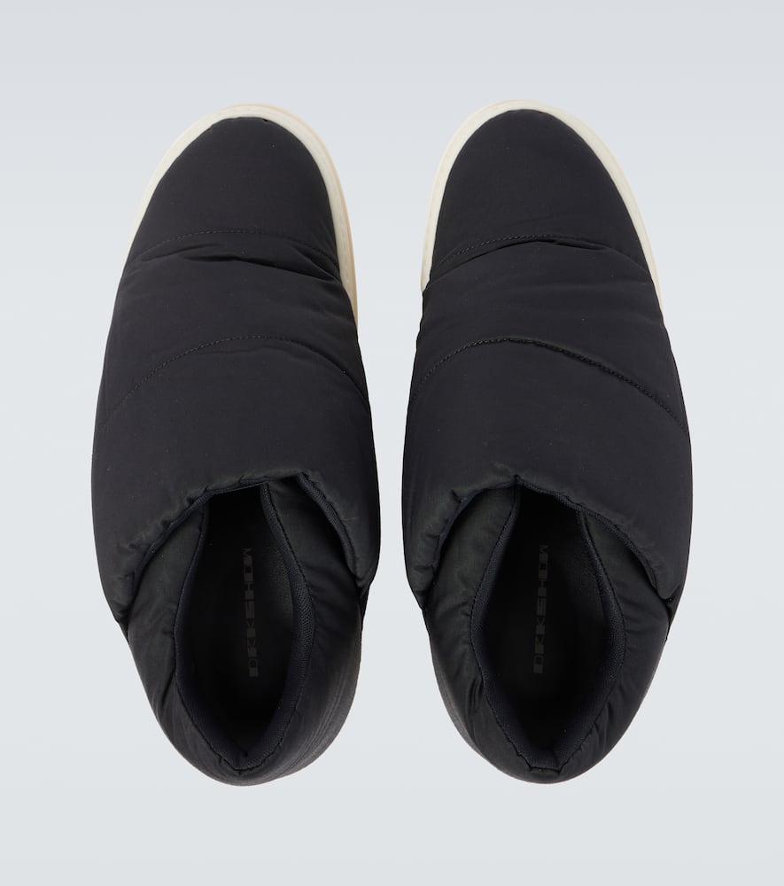 Puffer slip-on shoes