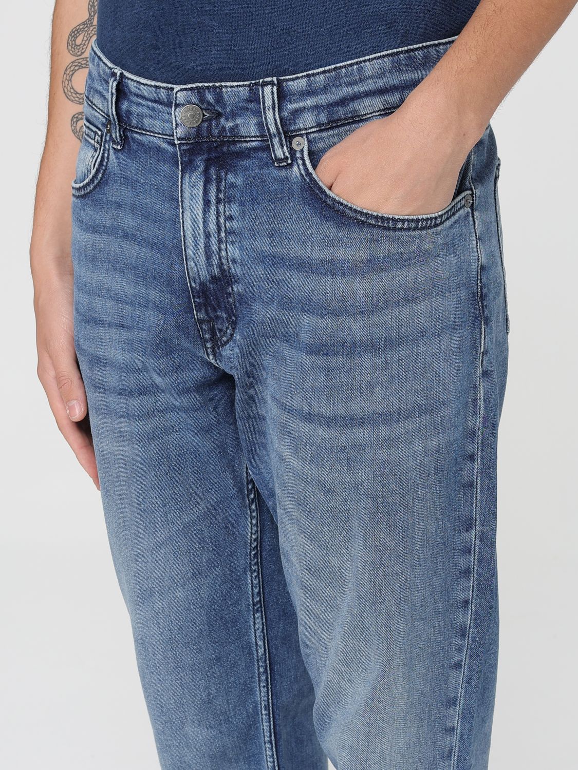 BOSS logo-patch straight-leg jeans - Blue