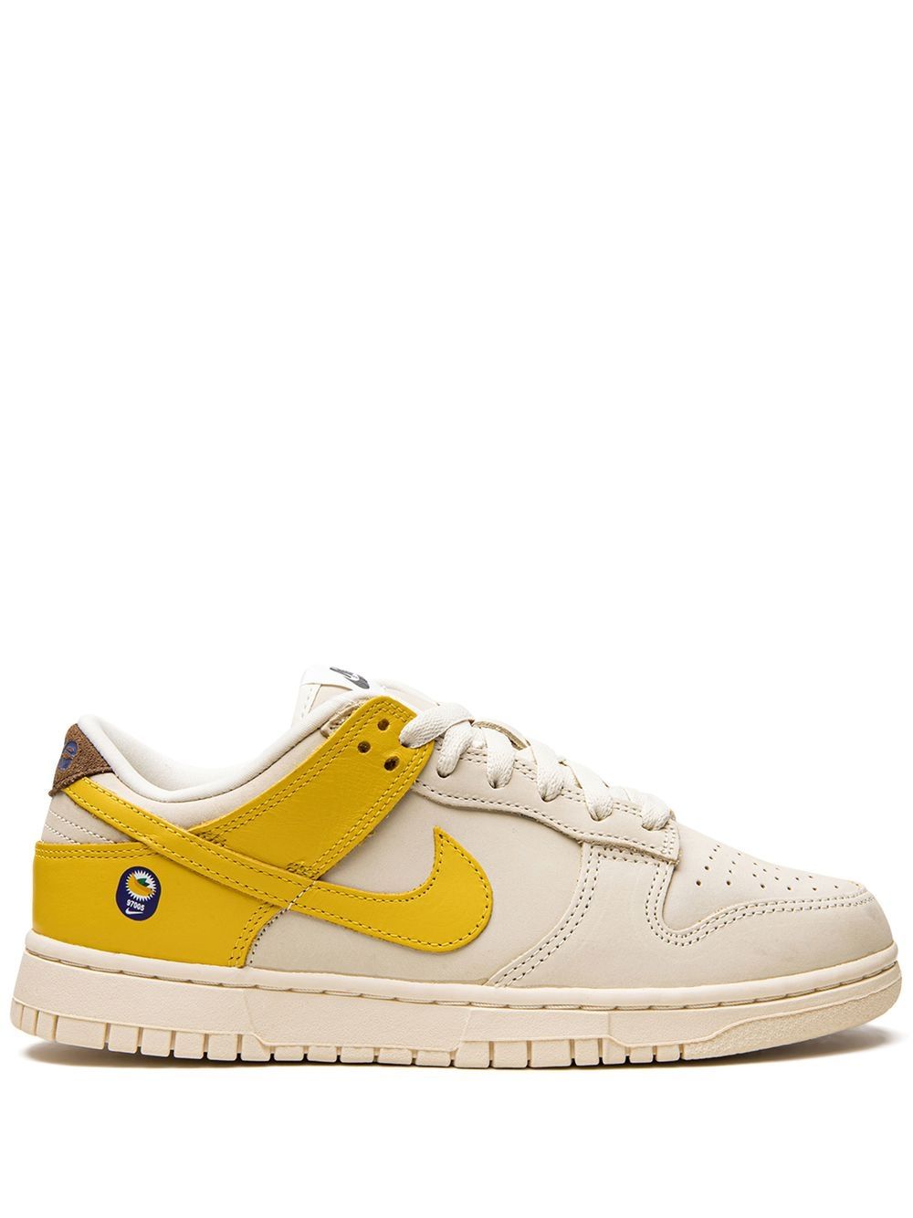 Dunk Low LX "Banana" sneakers - Neutrals