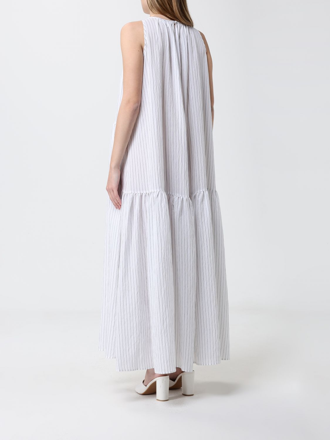 Dress Woman color White