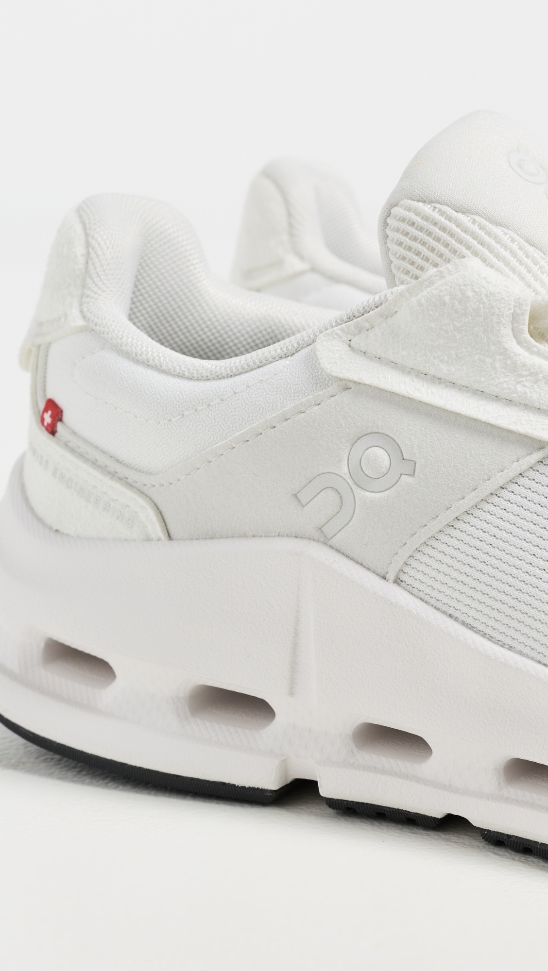 Cloudnova Rift Sneakers White Ice