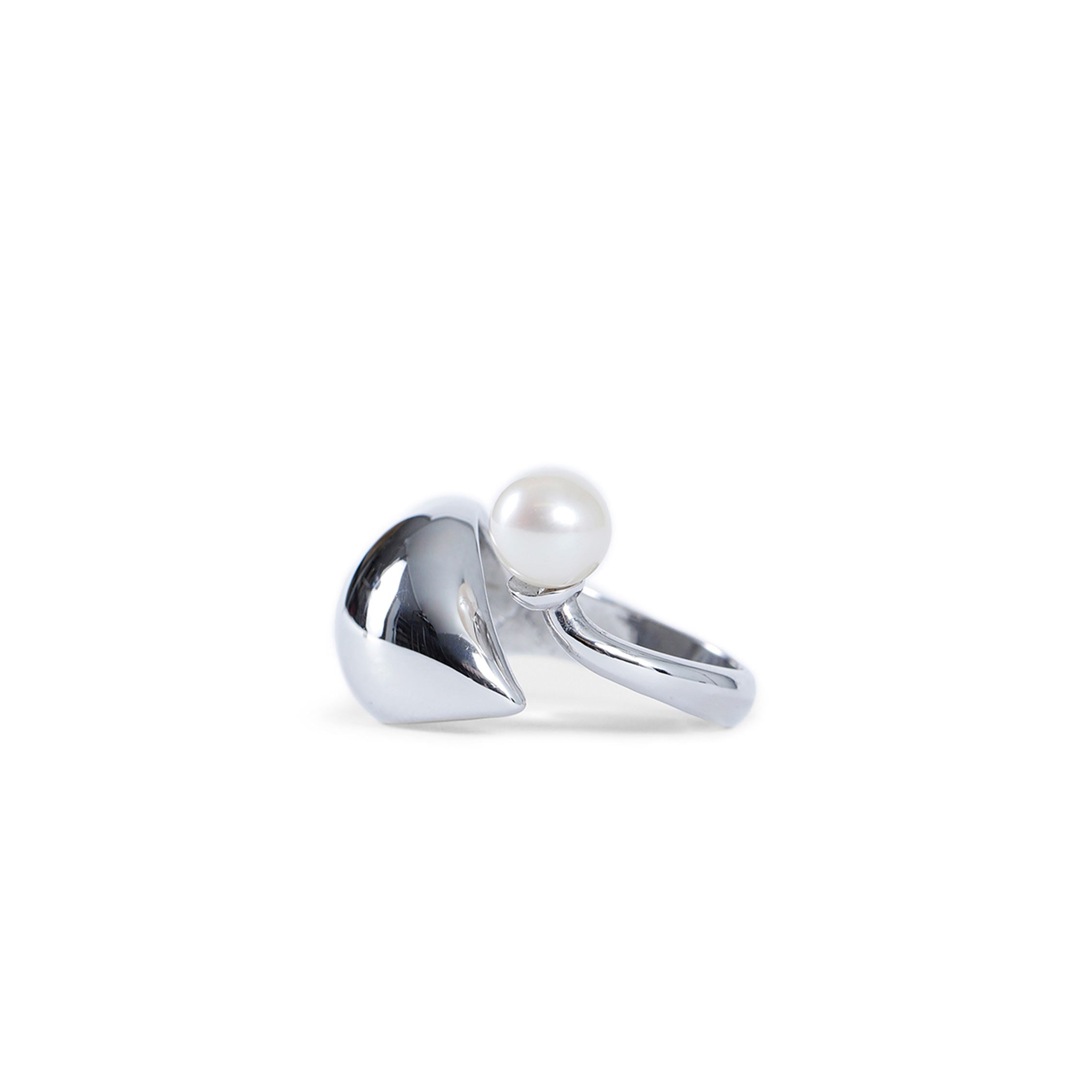 Blown Alien Pearl Ring