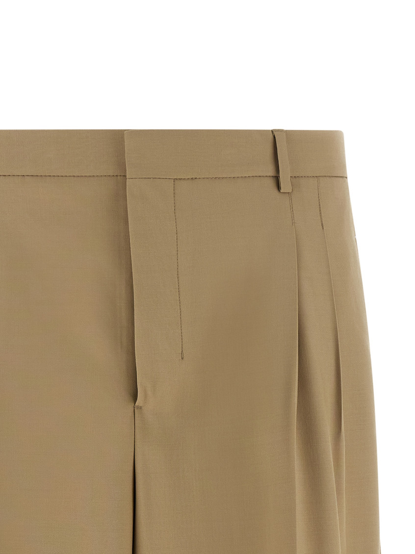 Wide Leg Pleated Shorts