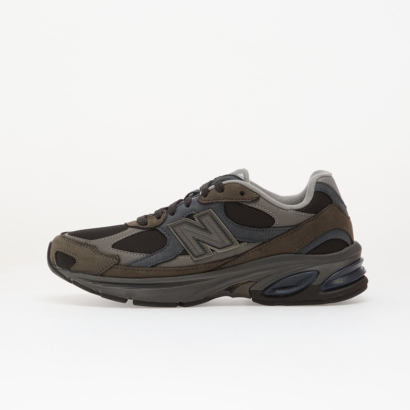 2010 Sneakers Tornado / Faded Black