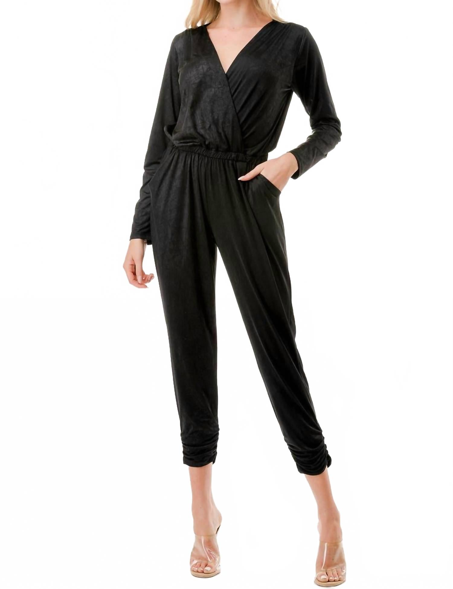 V Neck Long Sleeve Jumpsuit In Black