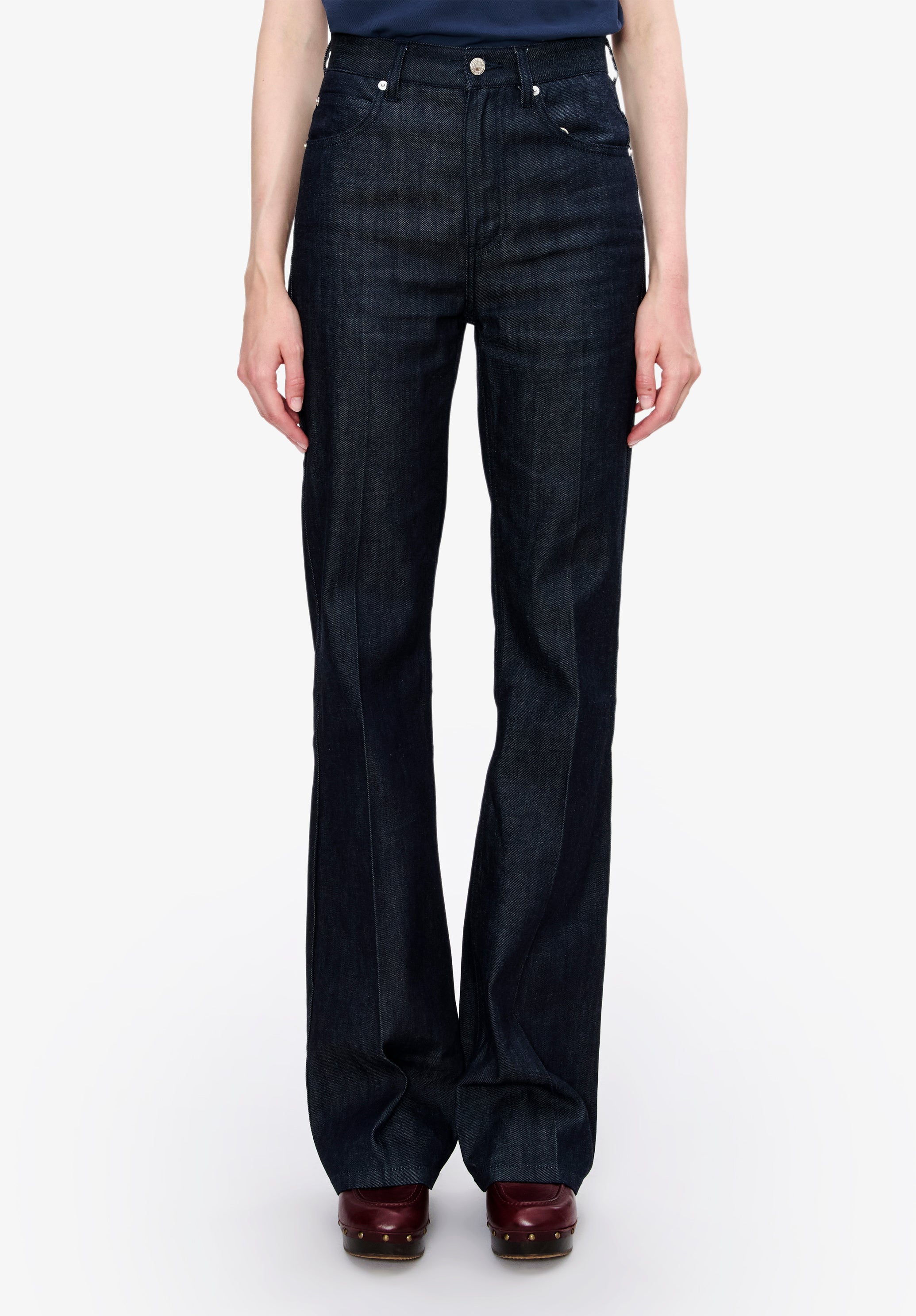 A. P.C. Women's Domino jeans Size: 24 in Dark indigo
