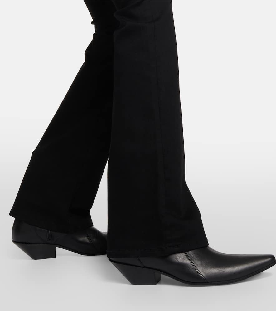 Low-rise flared jeans