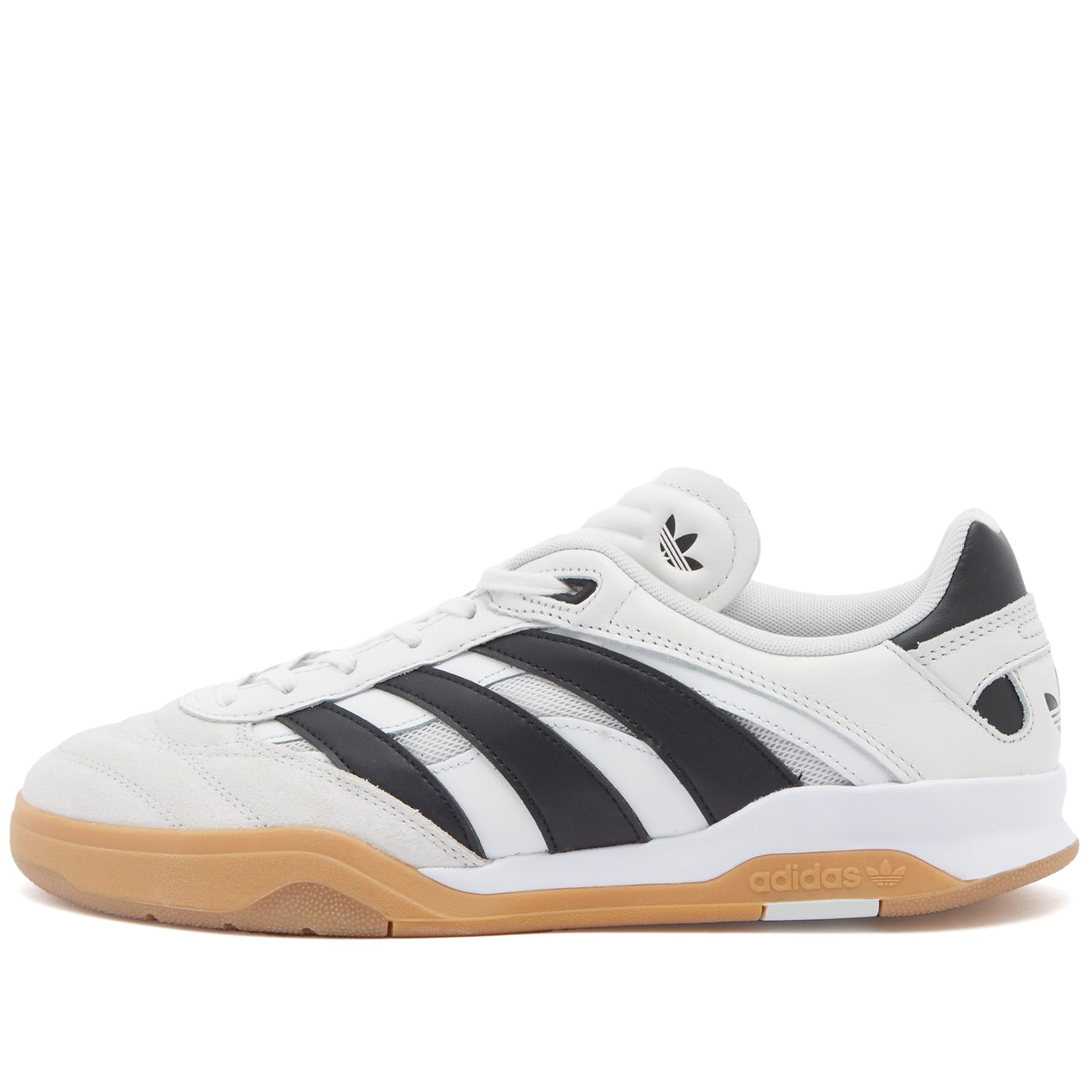 PREDATOR MUNDIAL Sneakers in Crystal White/Core Black/Gum4