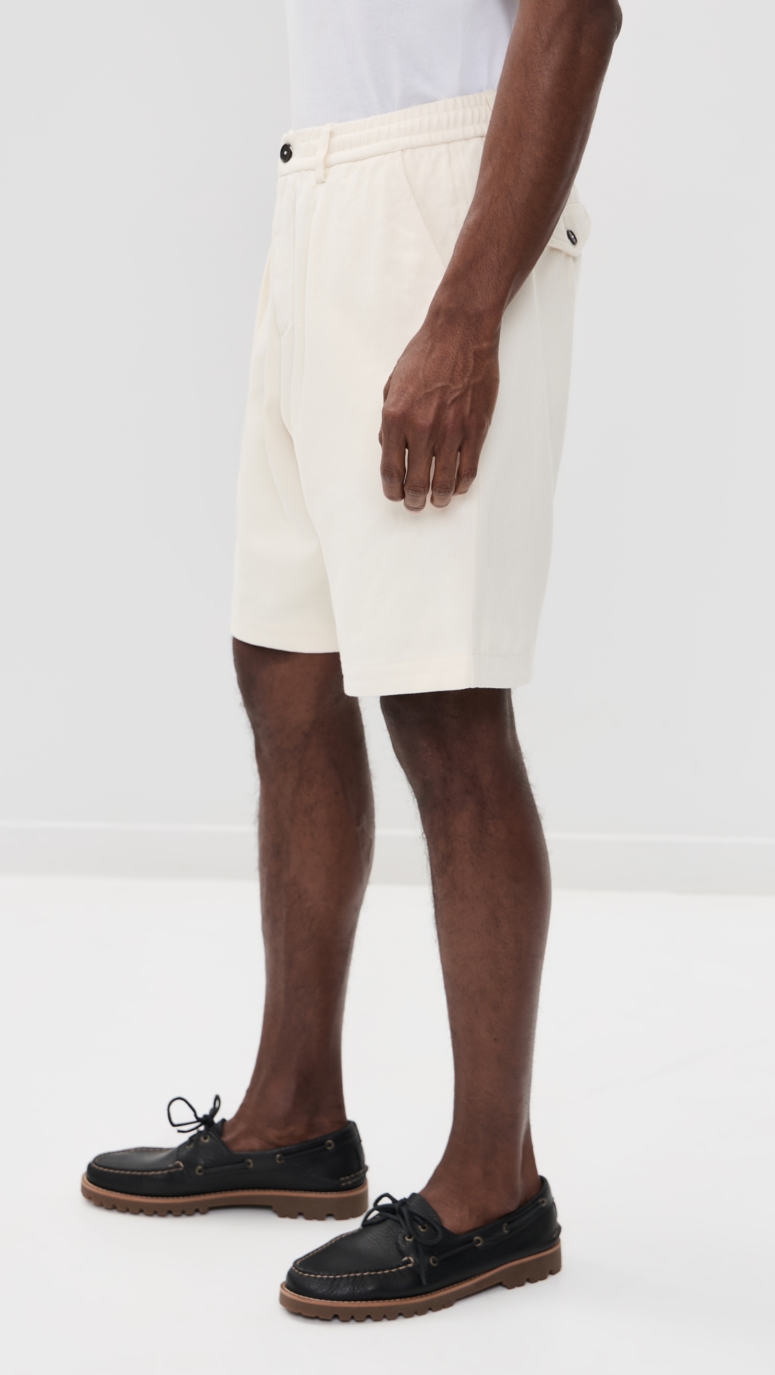 Pleated Track Shorts Ecru
