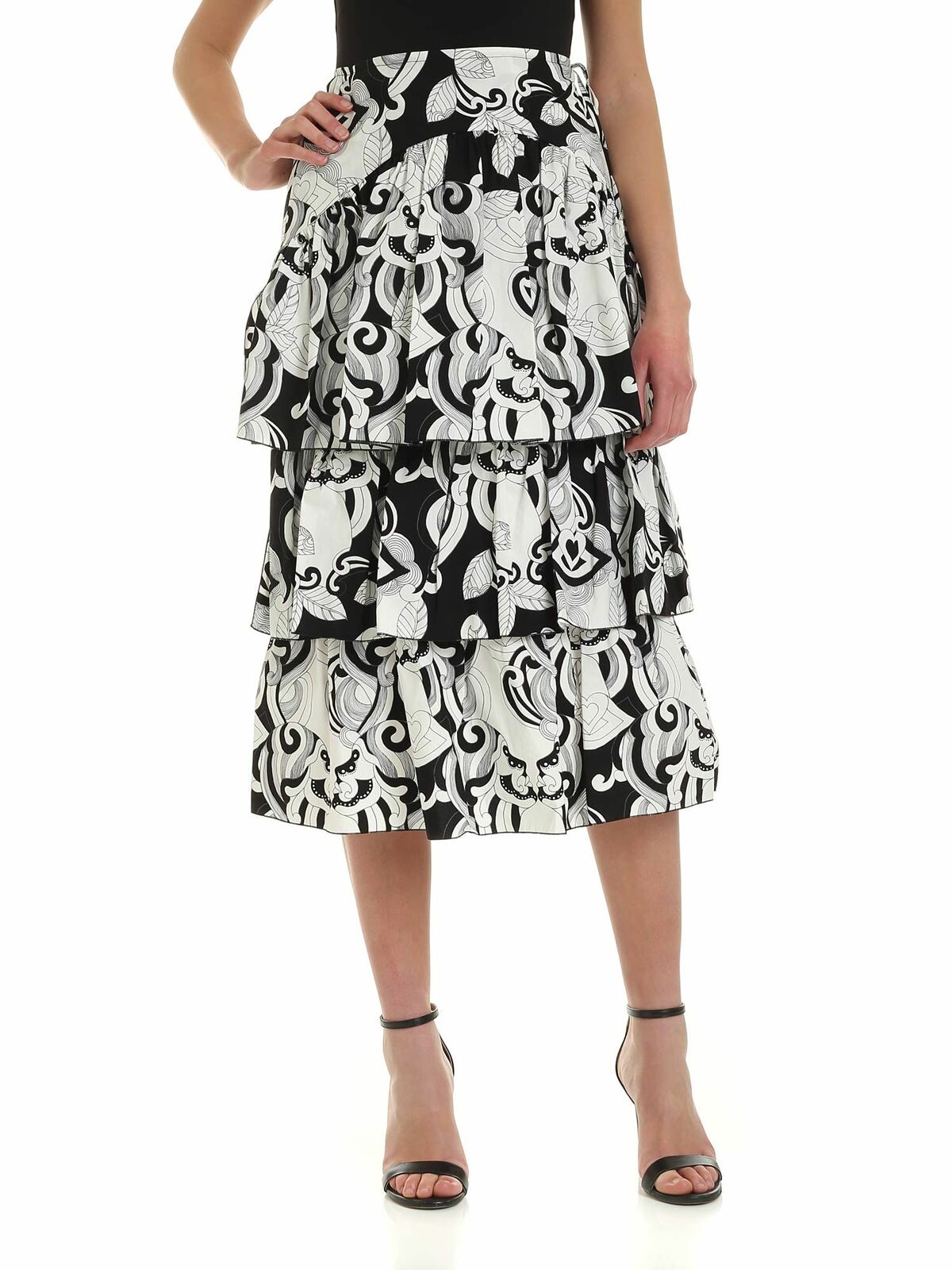 Ruffles skirt in black and white