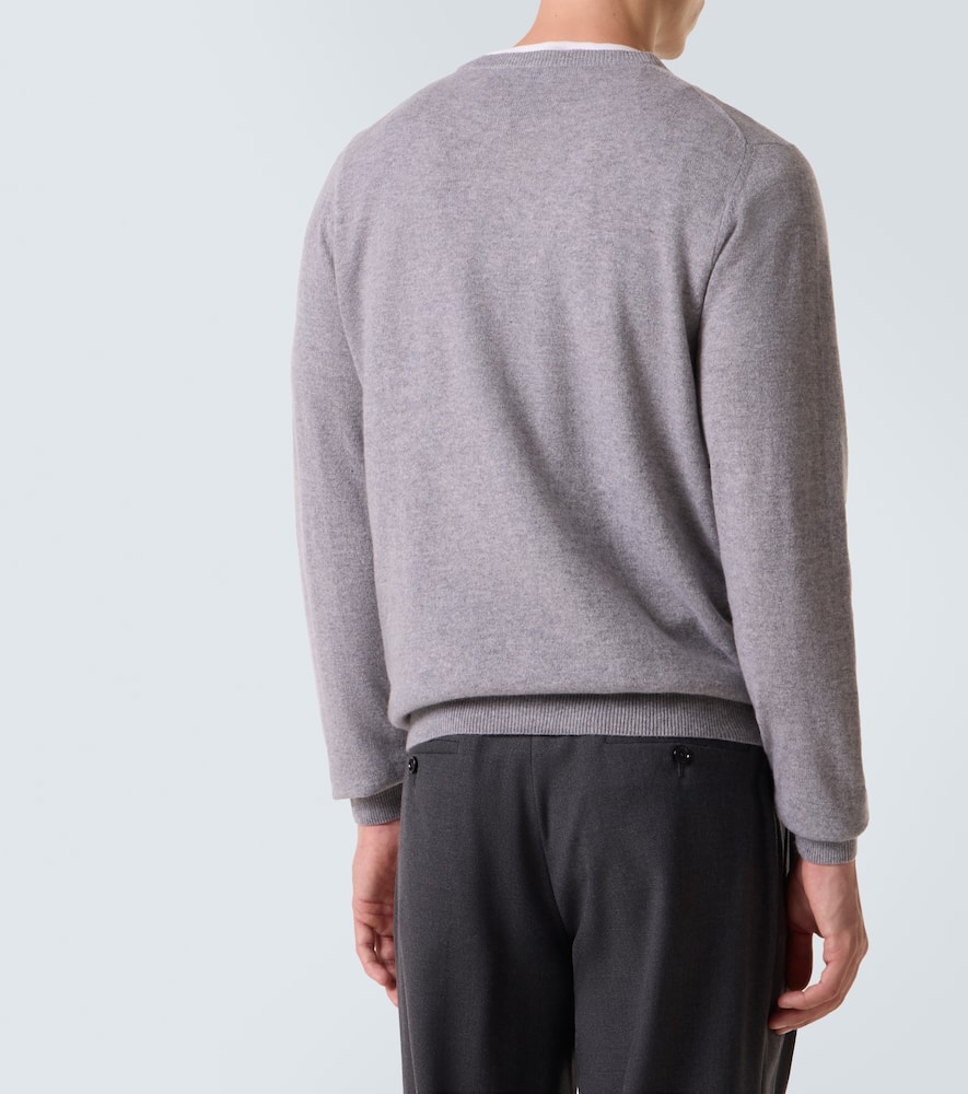Cashmere sweater