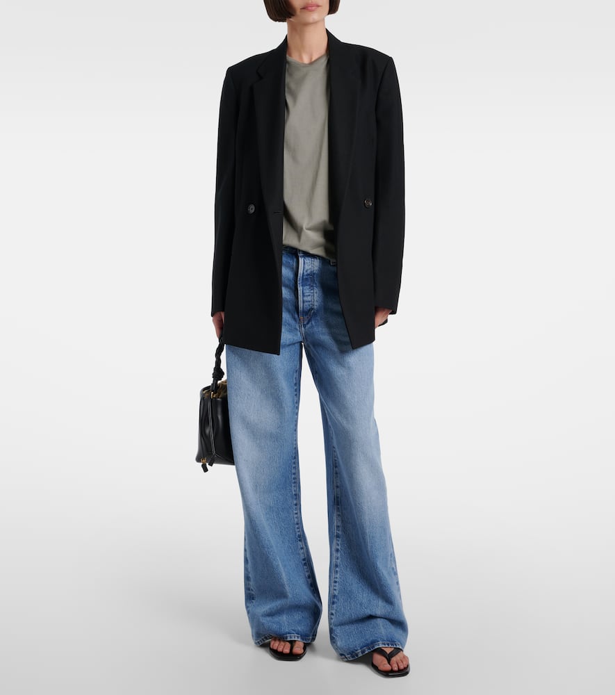 Loose mid-rise wide-leg jeans