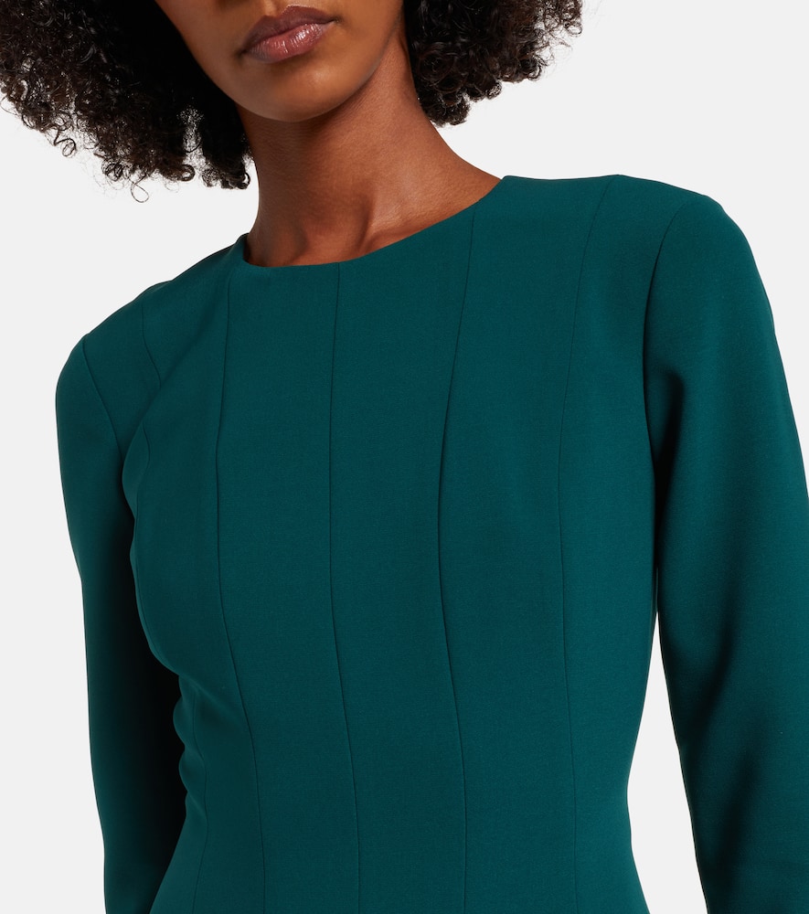 Crêpe gown