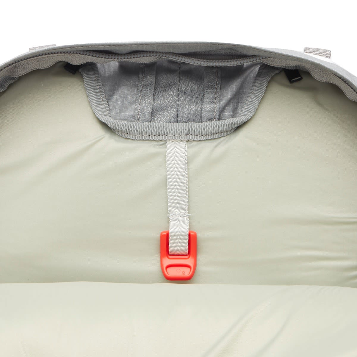 Osprey Talon Earth 22 Backpack in Glacier Grey 