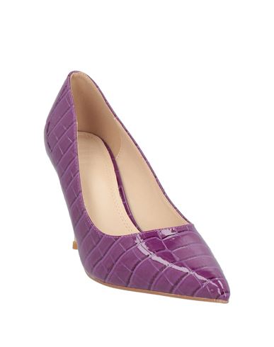 Woman Pumps Purple
