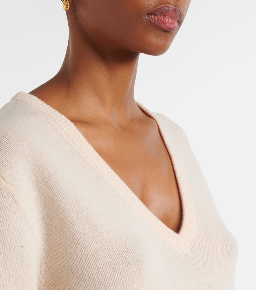 Cashmere sweater