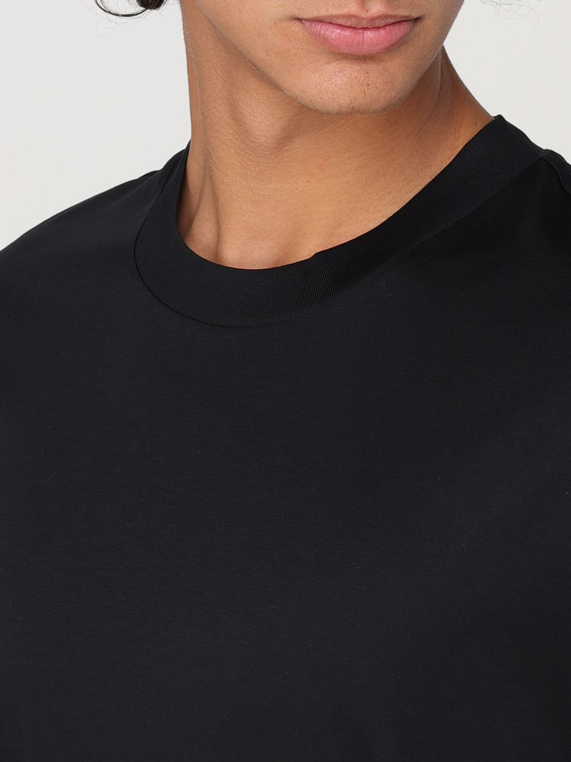 T-Shirt Men color Black