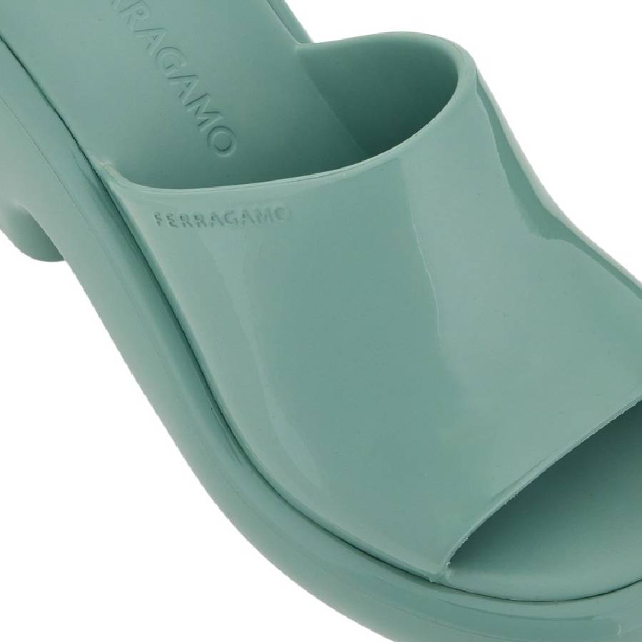 Deva Chunky Rubber Slides
