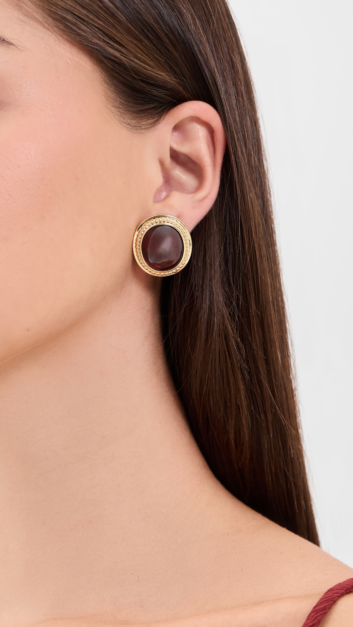 The Elizabeth Garnet Studs Gold One Size