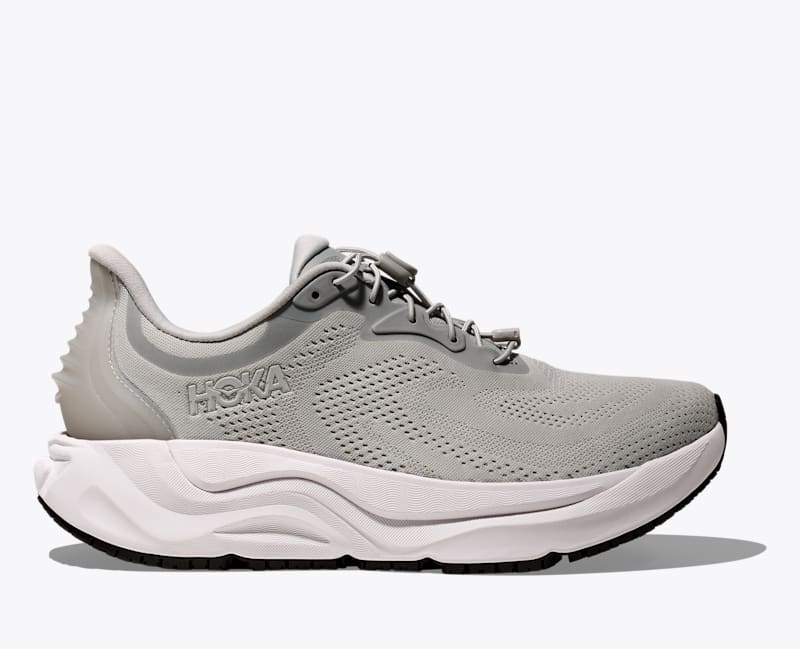 HOKA Women's Arahi SR Shoes in Stellar Grey/White