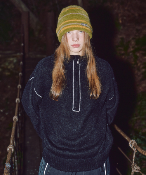 XTK176 Panel Half Zip Knit
