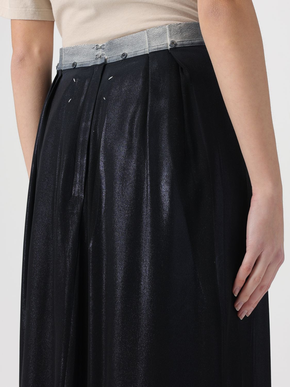 Skirt Woman color Black