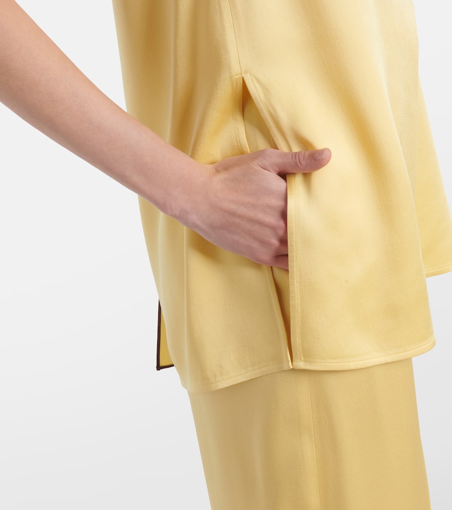 Tie-neck top