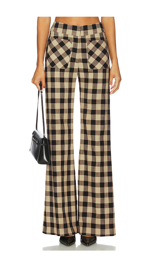 Smythe Classic Patch Pocket Pant en Tan. 6. Also